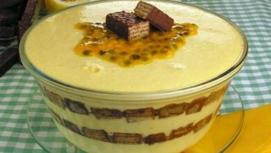 mousse de maracujá com bis