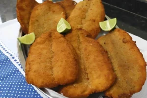 filé de peixe frito empanado