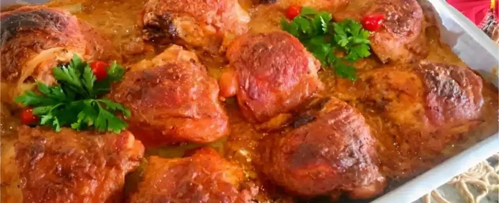 Frango assado na maionese fácil de preparar