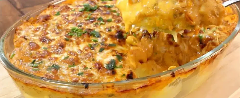 Frango com mandioca gratinado para seu almoço em família