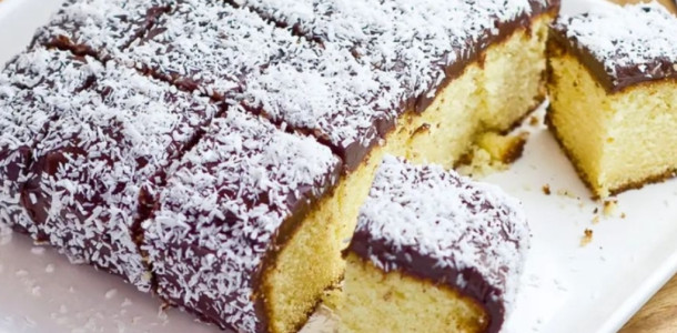 Bolo Lamington australiano