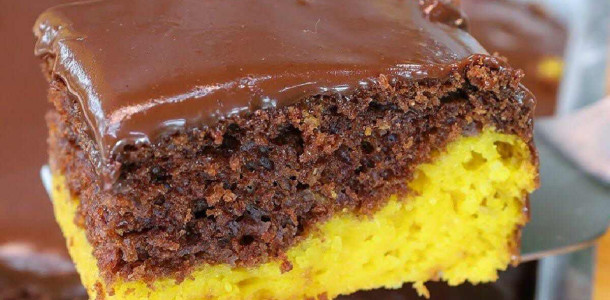 Bolo de cenoura com chocolate mesclado